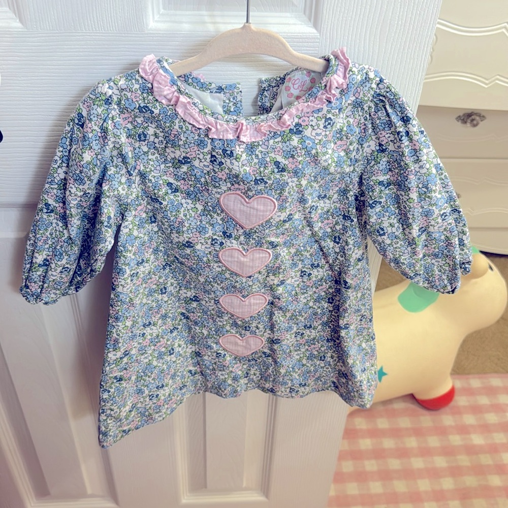 Cecil & Lou. Floral Heart Dress. 18M.